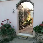 Charming House In With Pool Semesterbostad *