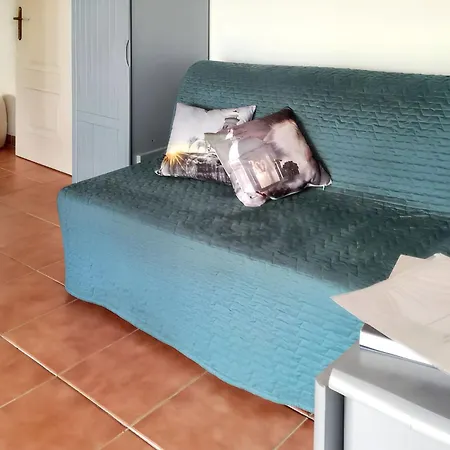 Charming House In With Pool Hébergement de vacances