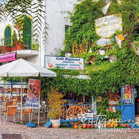 Charming House In With Pool Vakantiehuis *